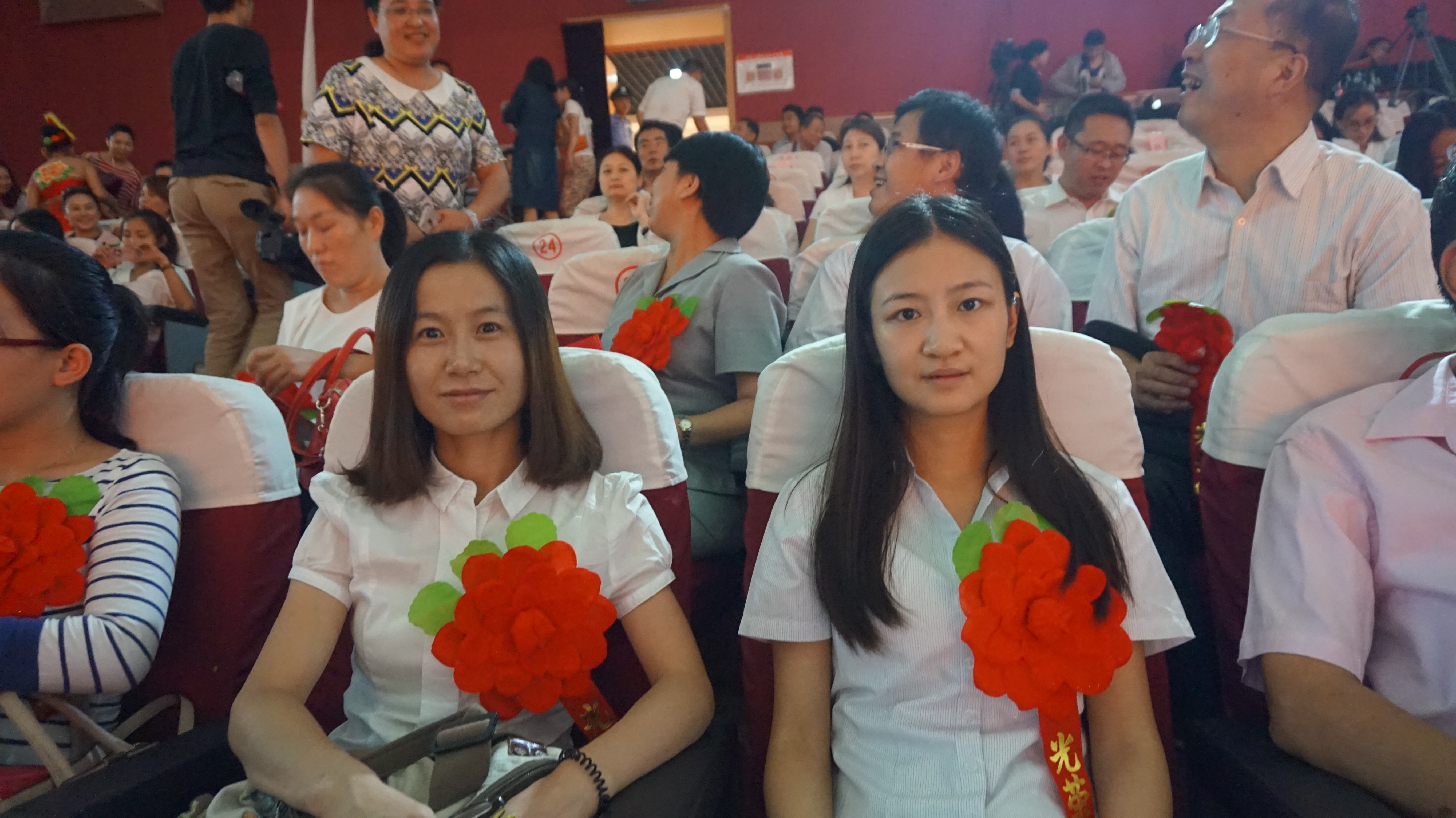 我校3名教师获雁塔区表彰